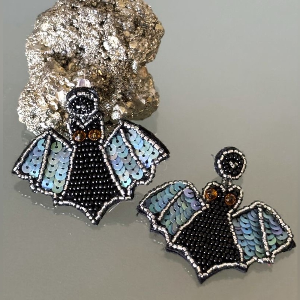 Festive Hand Beaded Iridescent Sequins Flying Black Bat Halloween Earrings New